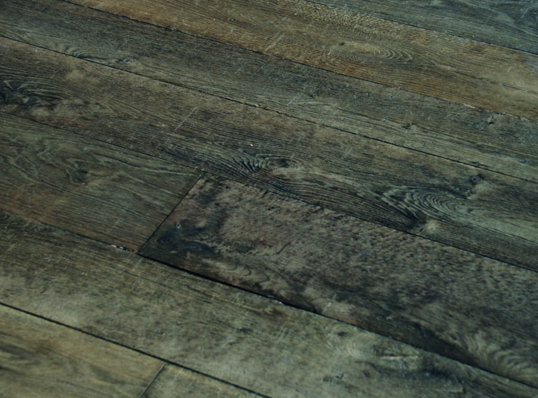 Plancher vieilli Collection Château Washed out dark brown