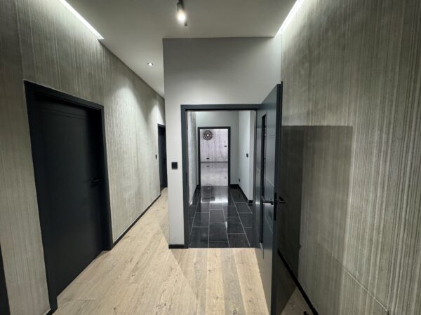 Lines Grey - BCLINESHR - Image 3