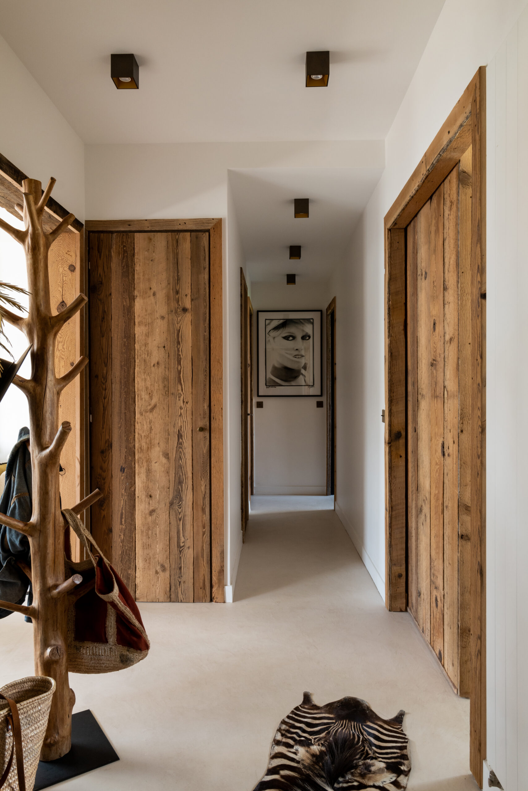 Porte en bois massif