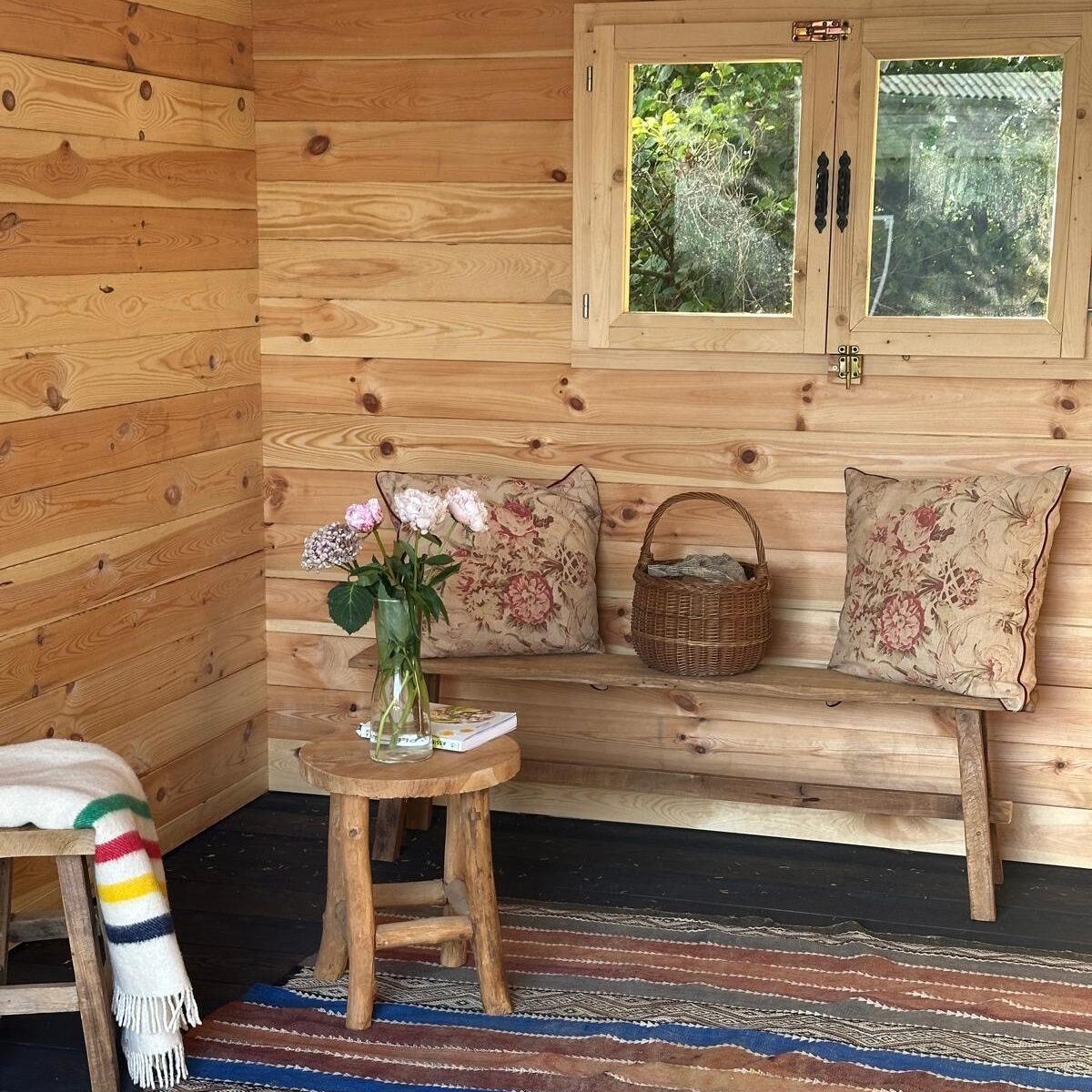 https://www.atmosphere-bois.com/app/uploads/2025/09/Kit-12m2-interieur-2-e1758111854888.jpg
