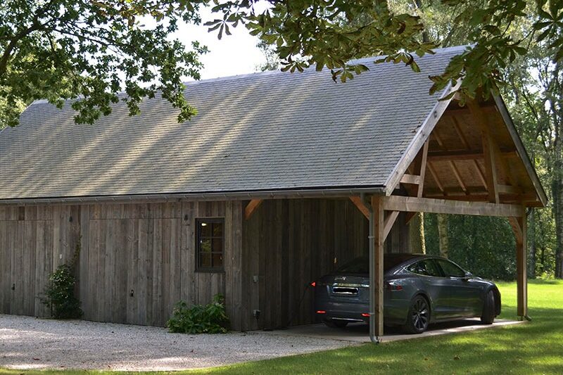 Carport devant maison - nouvelle tendance