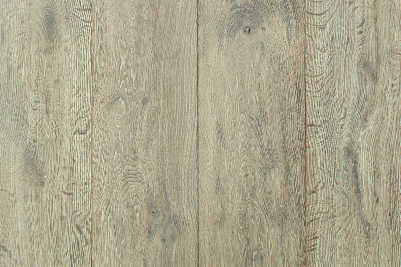 Plancher ancien Chêne grisé, brossé et blanchi