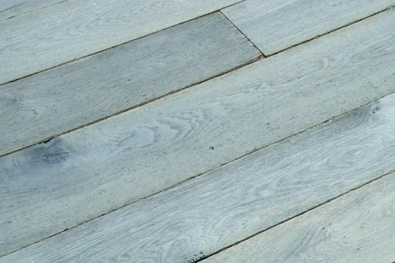 Plancher vieilli Collection Château Bleached grey